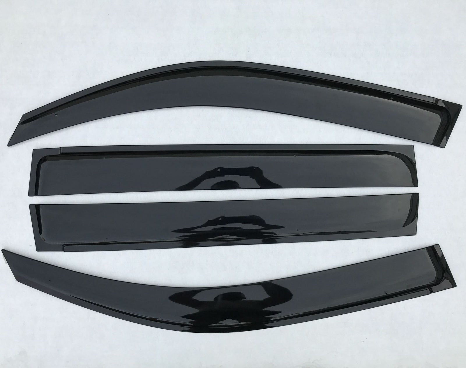 Premium WeatherShields Weather Shields Suitable for Landcruiser 200 2007+ tinted