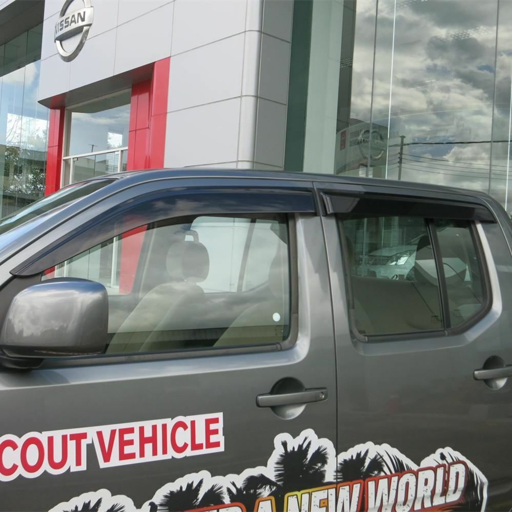 Injection Weather Shields Weathershield suits for Navara D40 2006-2015 tinted