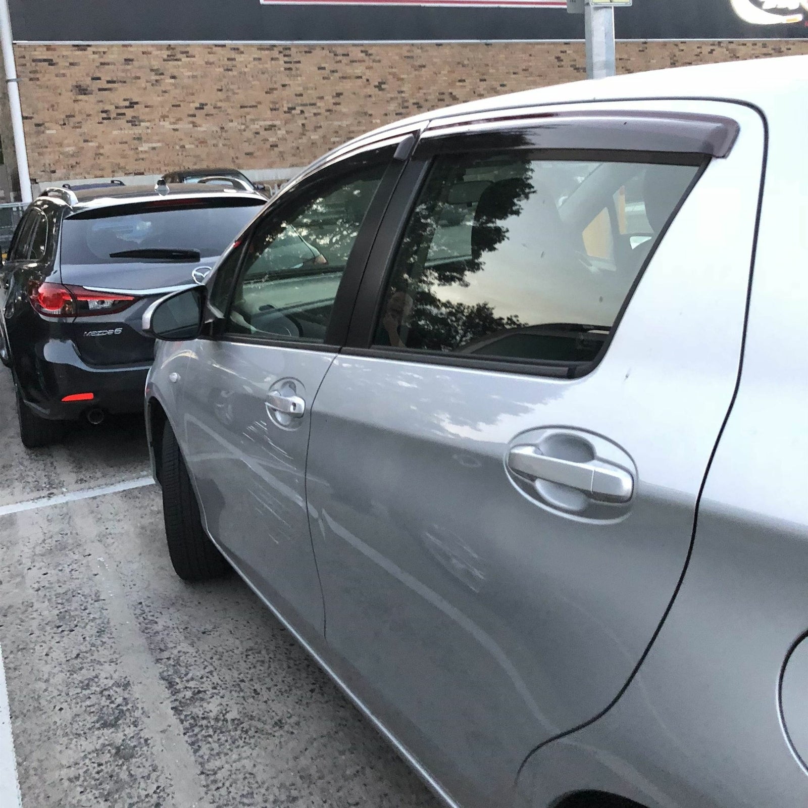 Suitable For Yaris Hatchback 2015-2019 Weather shields Weathershield Windowvisor