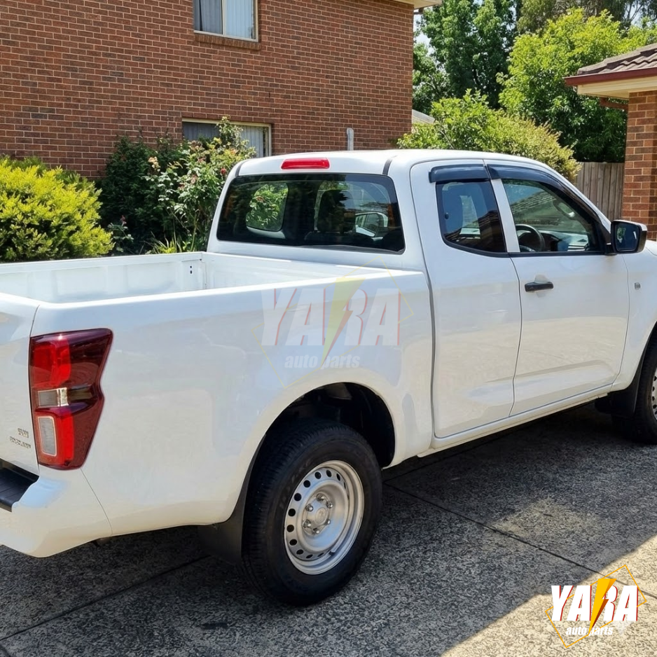 For D-max Dmax Extra Cab 2020+ Injection Weathershields Weather shields tinted