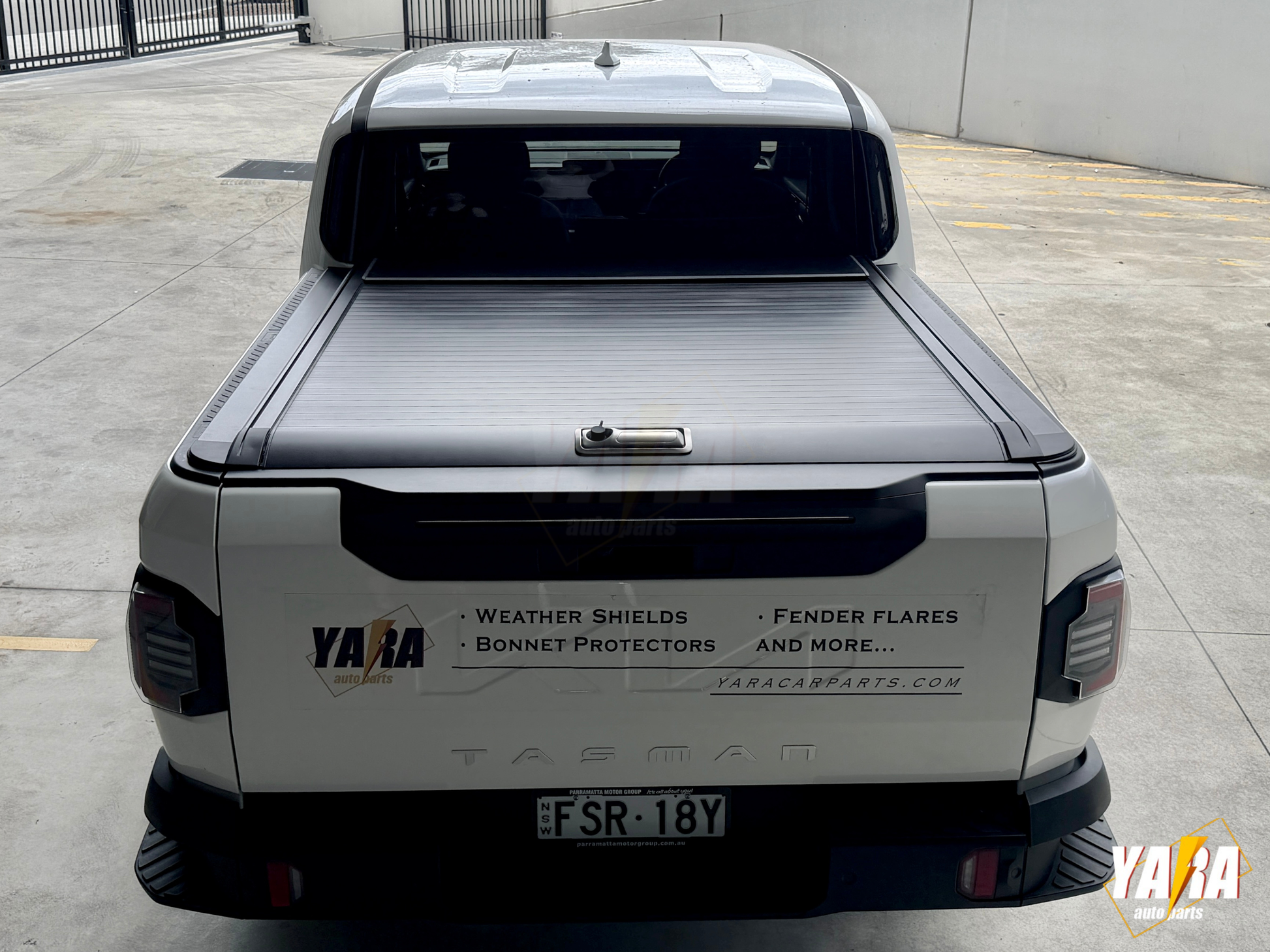 Kia Tasman Manual Roller Shutter | Lockable Aluminium Hard Lid (2025+)