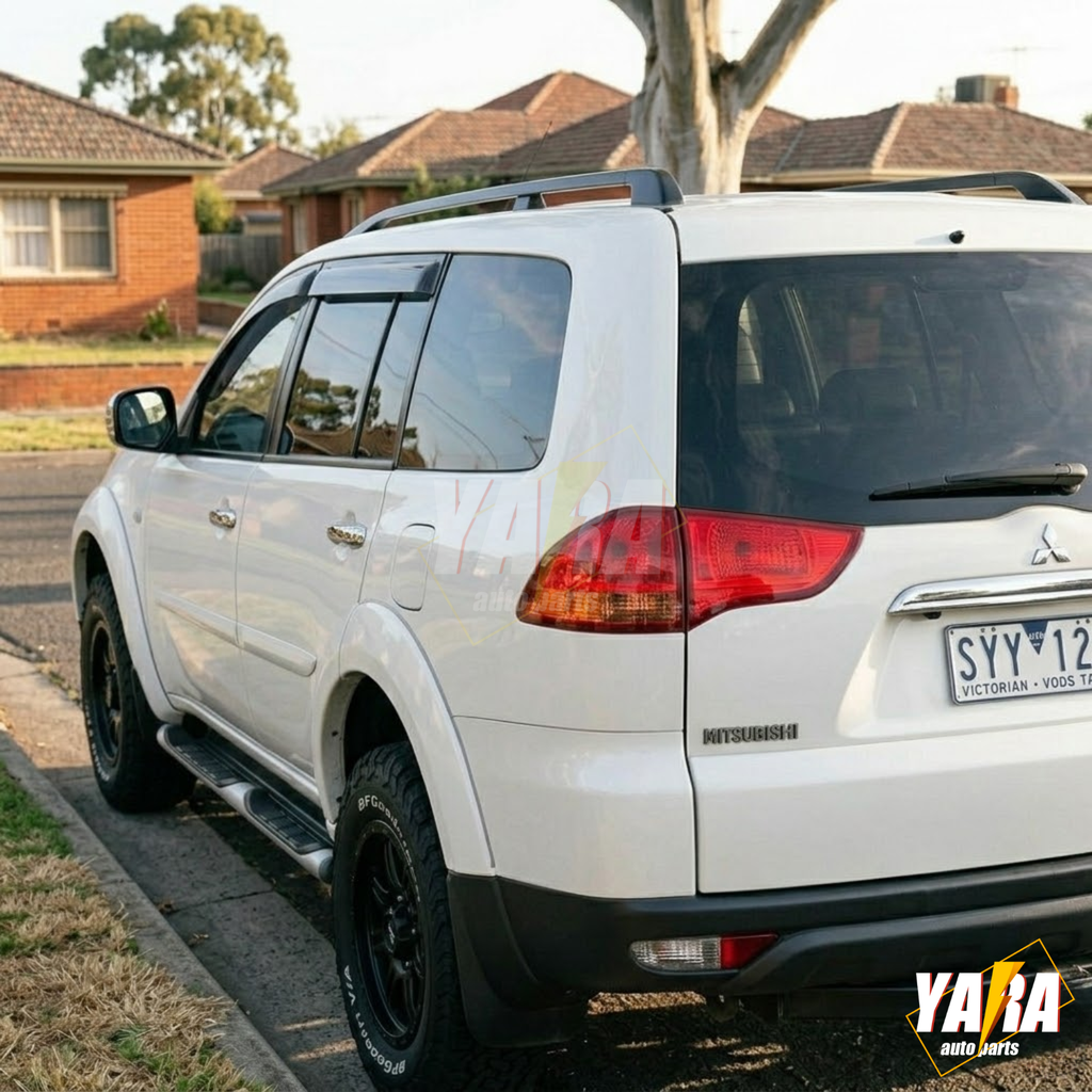 Injection Weather shields Weathershields Suitable for Mitsubishi Challenger 2009-2015