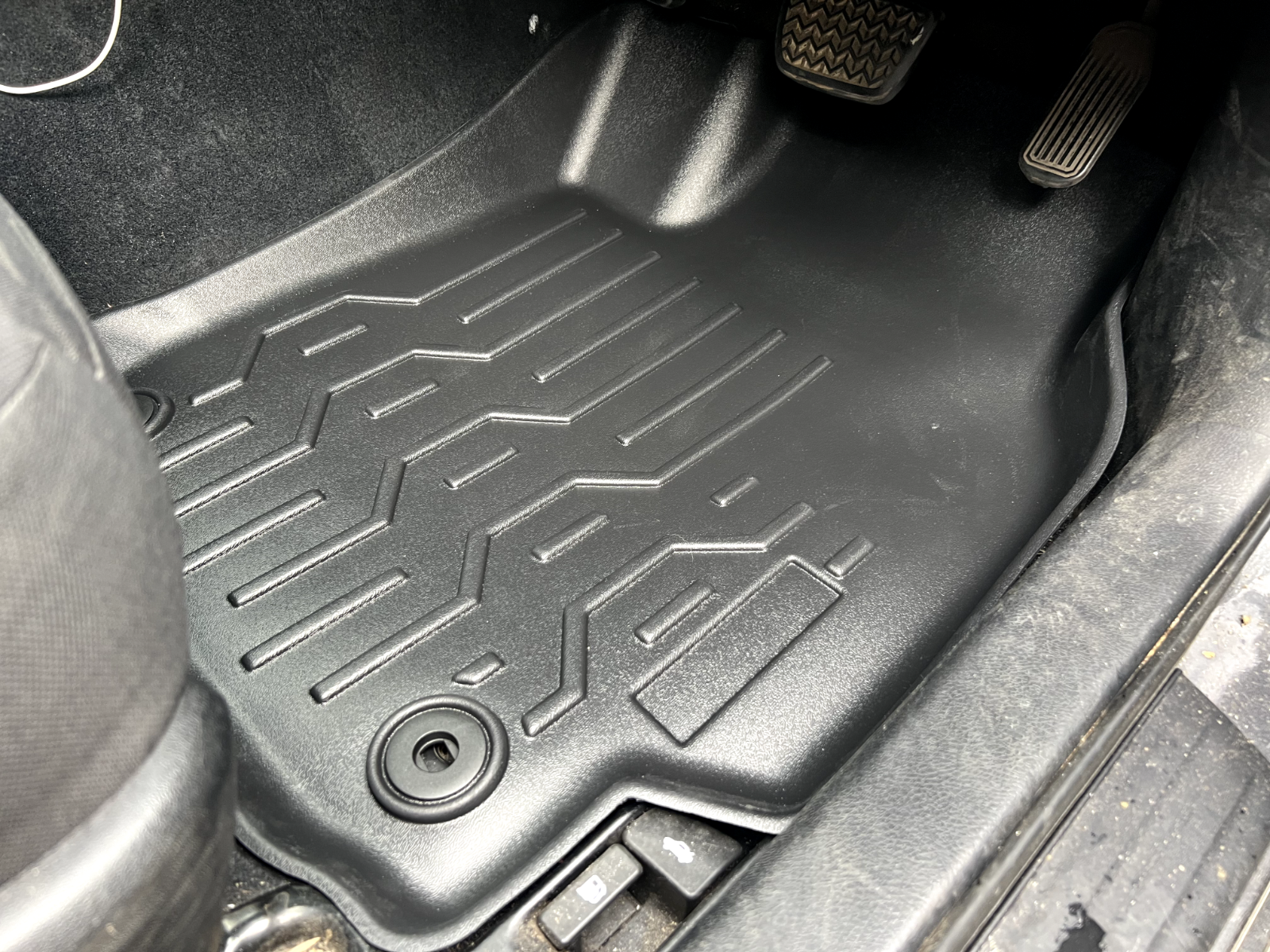 7324470