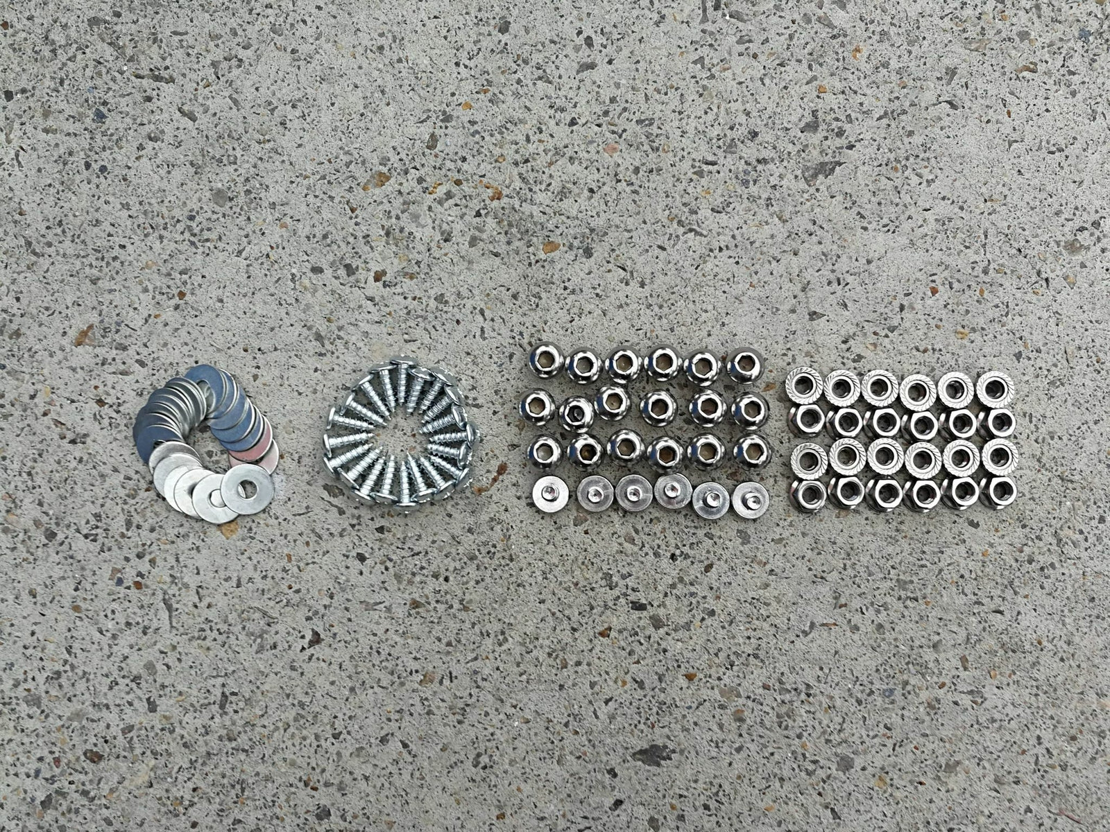 7324456