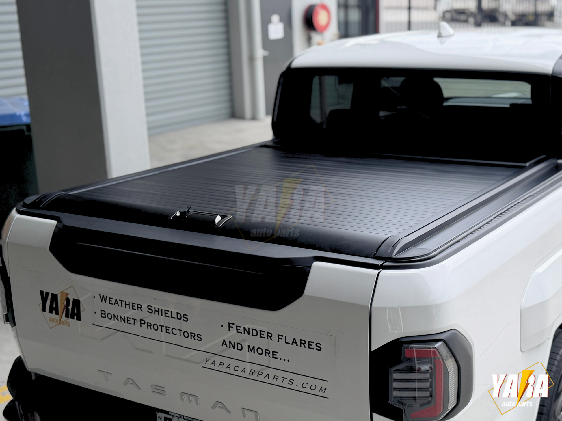 Kia Tasman Manual Roller Shutter | Lockable Aluminium Hard Lid (2025+)