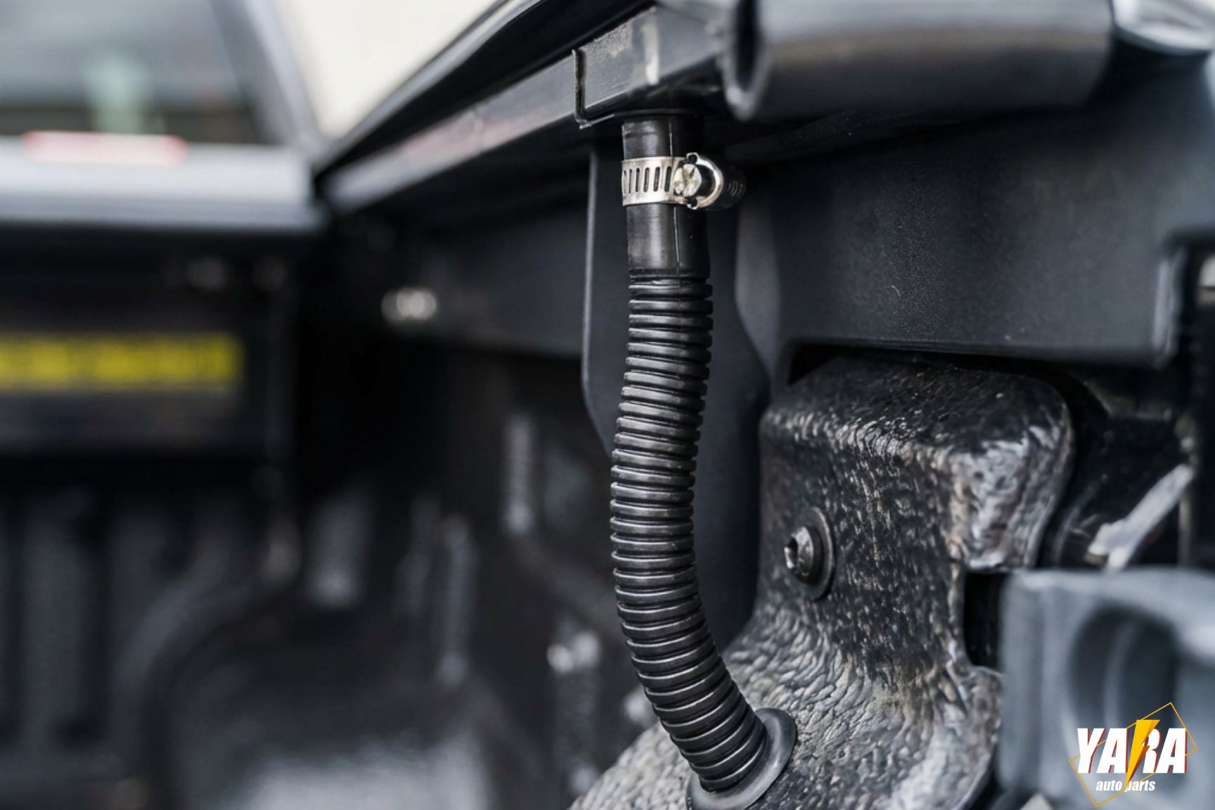 Ford Ranger Next-Gen Electric Roller Shutter | Remote Control Aluminium Hard Lid (2022+)