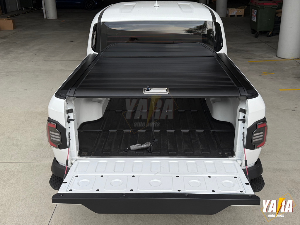 Kia Tasman Manual Roller Shutter | Lockable Aluminium Hard Lid (2025+)