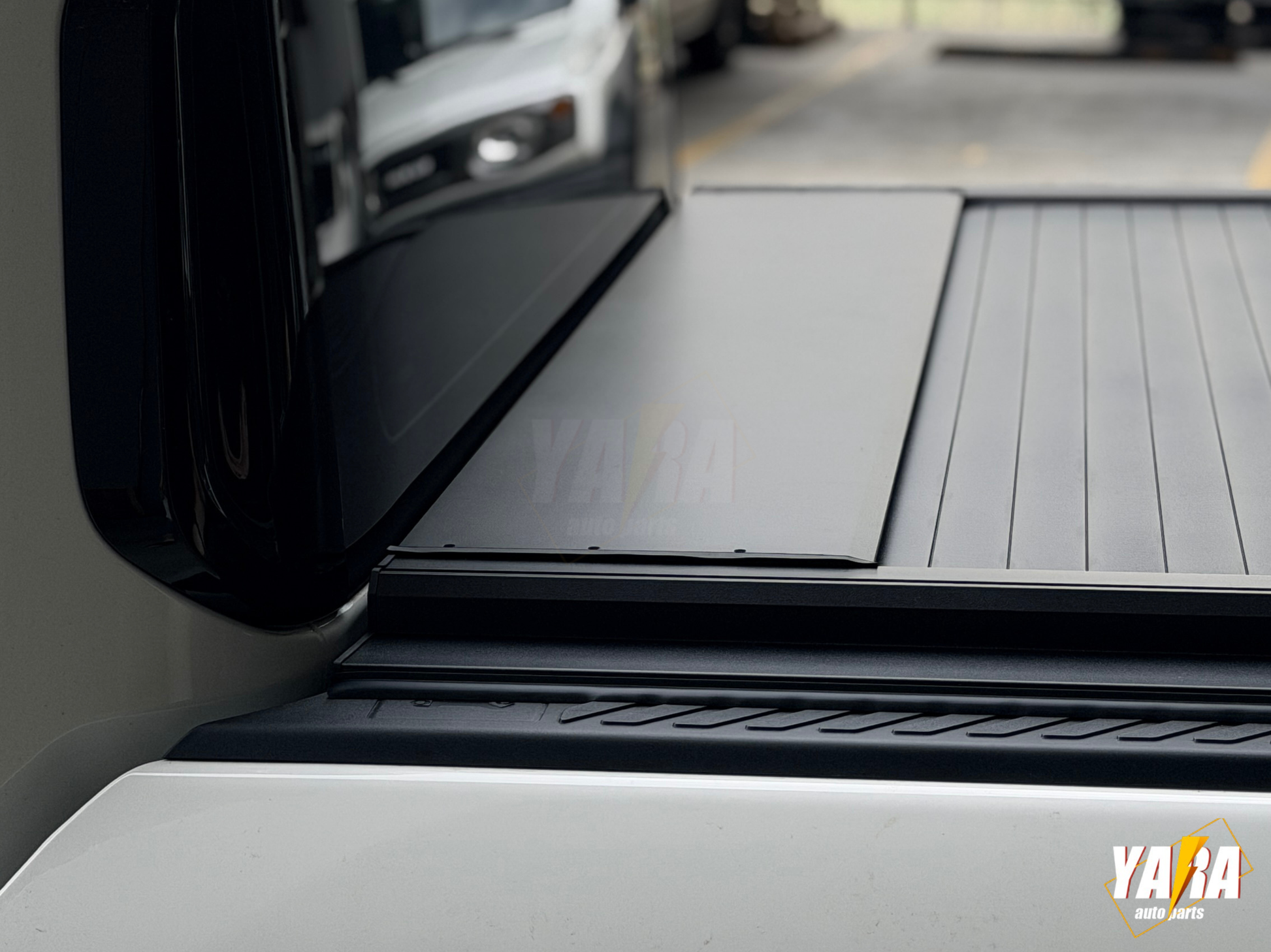 Kia Tasman Manual Roller Shutter | Lockable Aluminium Hard Lid (2025+)