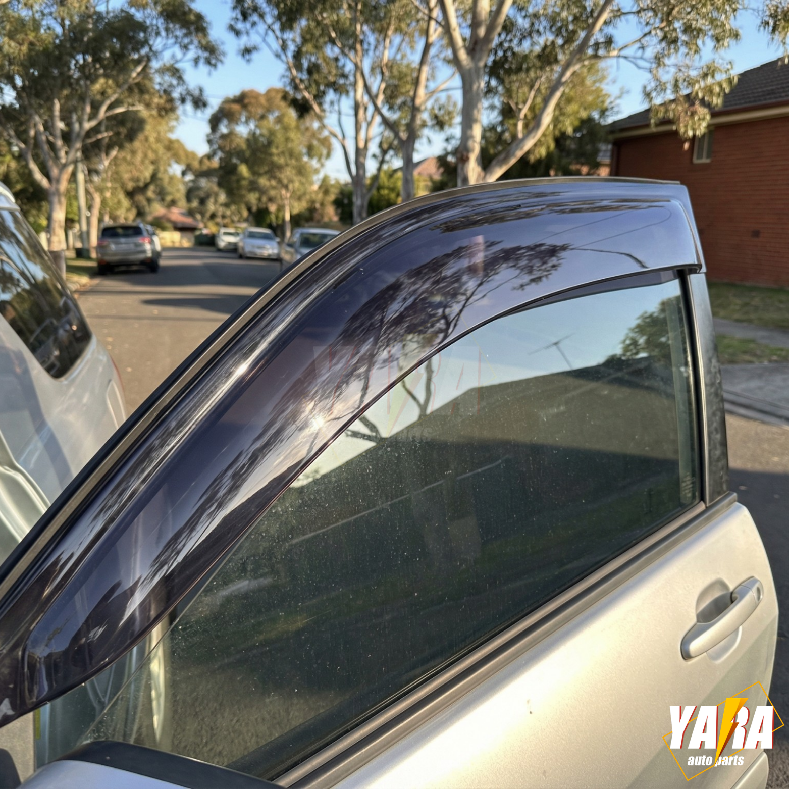 Luxury Weather Shields Weathershields for Toyota RAV4 3 Doors A20 2000-2006 2pcs