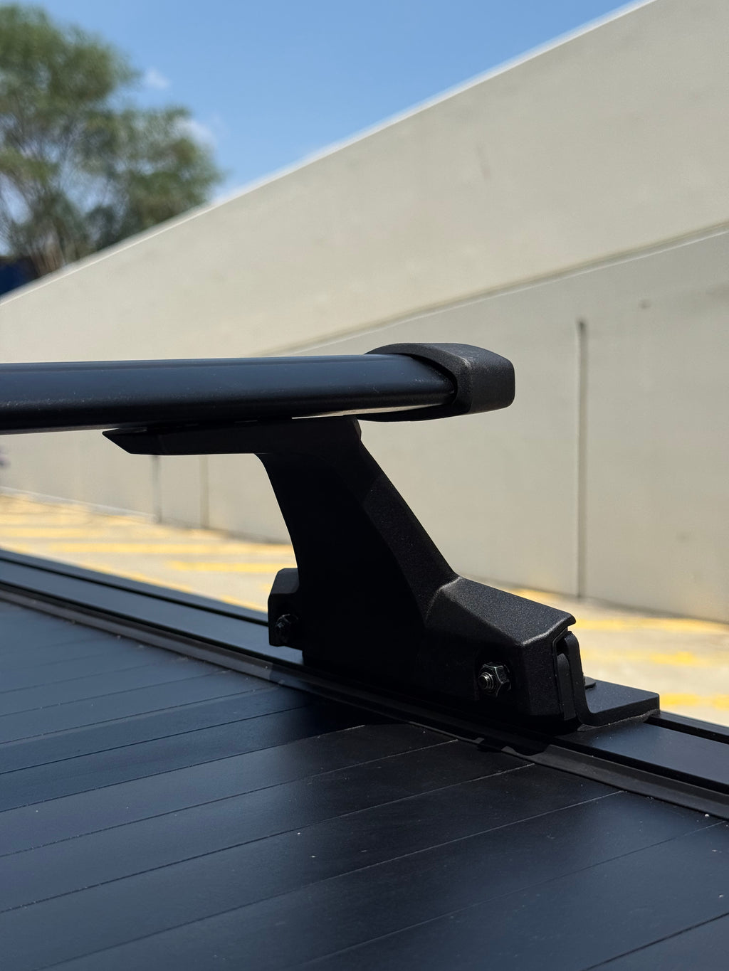 2x Heavy Duty Adjustable Tub Load Bars – Fits Track-Mounted Roller Shutters