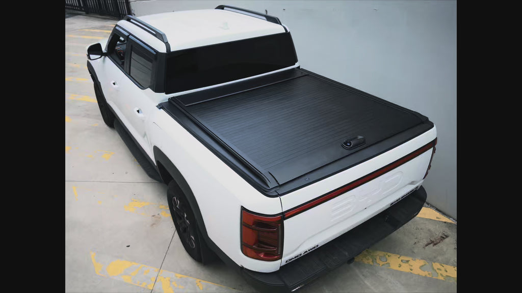 BYD Shark 6 Manual Roller Shutter | Lockable Aluminium Hard Lid (2024+)