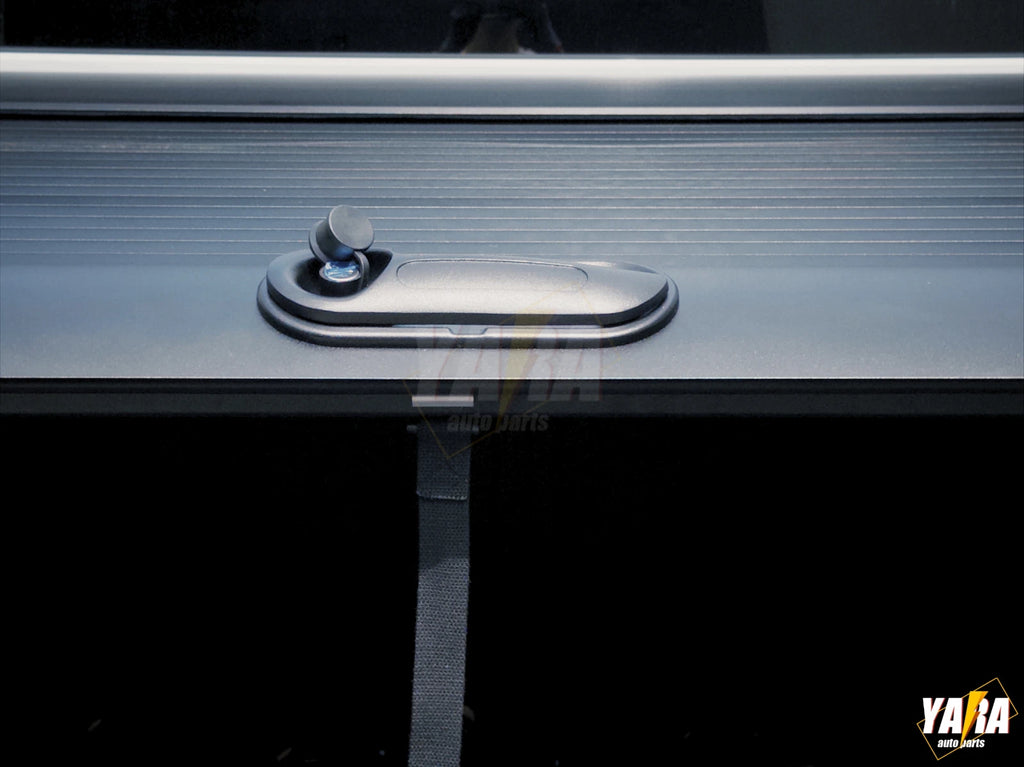 Nissan Navara NP300 Manual Roller Shutter | Lockable Aluminium Hard Lid (2015–2020)