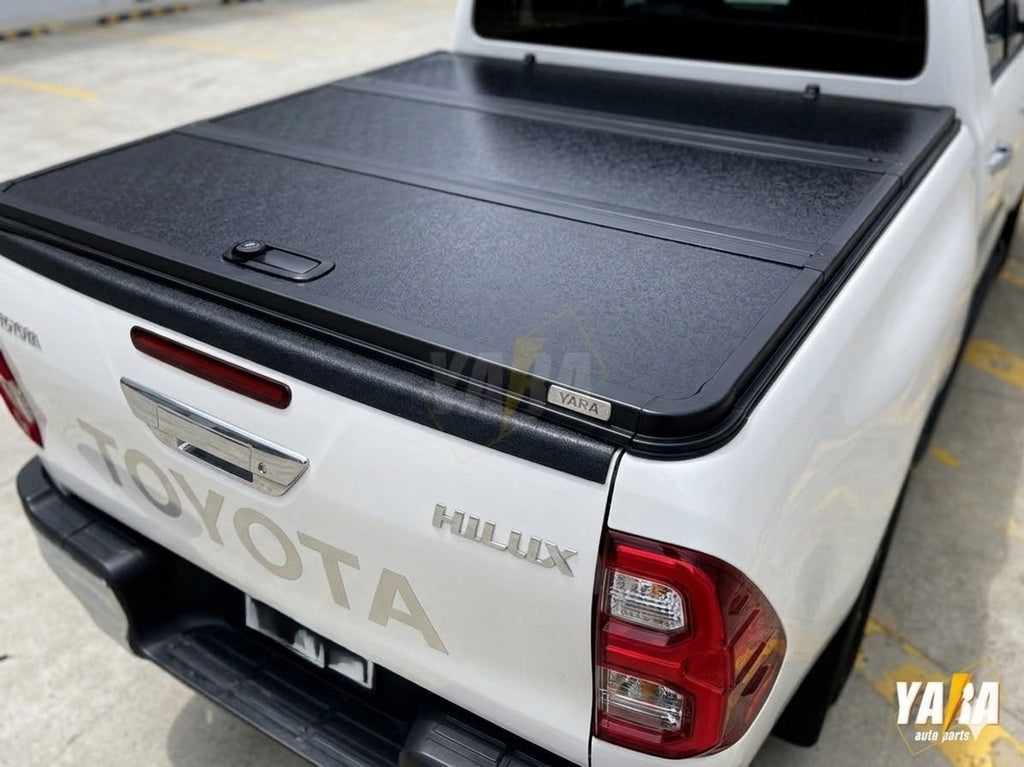 Hilux SR5 2015-2025 Aluminium Tri-Fold Hard Cover | Hard Lid Tonneau Cover